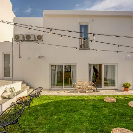 بيت شباب Selina *