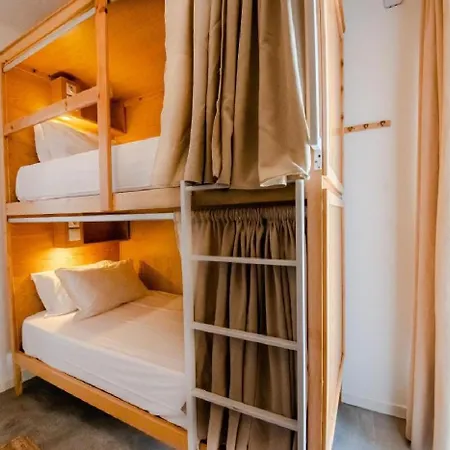 Selina Hostel *