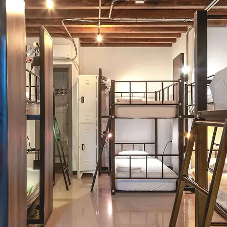 Hostel Selina *