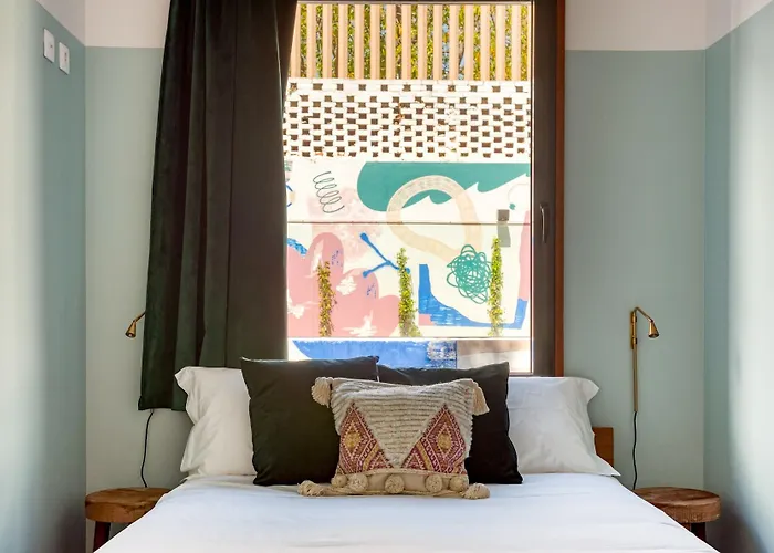 Selina Hostel *